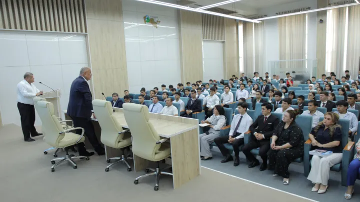 “REKTOR VA YOSHLAR” UCHRASHUVI