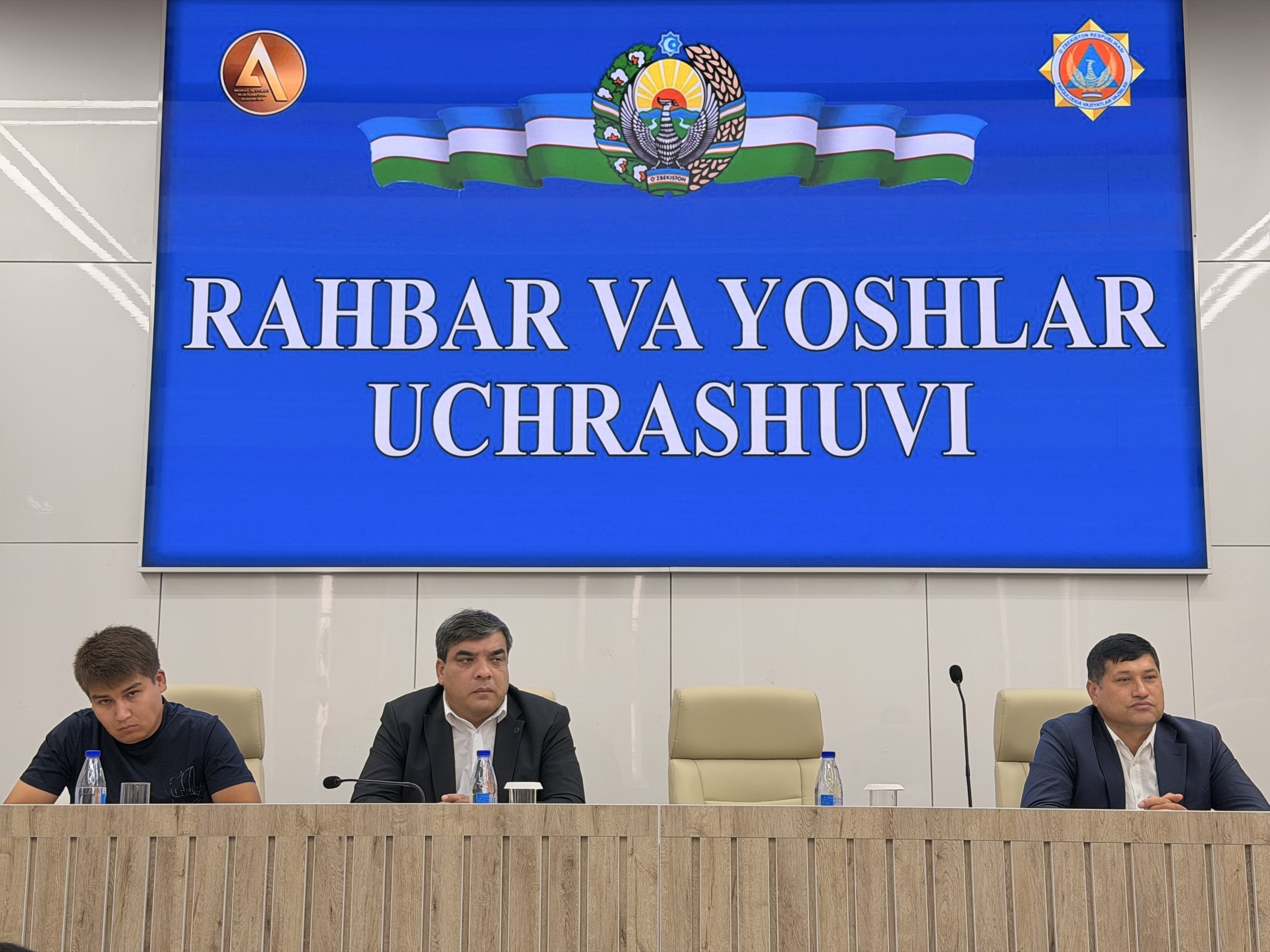 “Rahbar va yoshlar” uchrashuvi