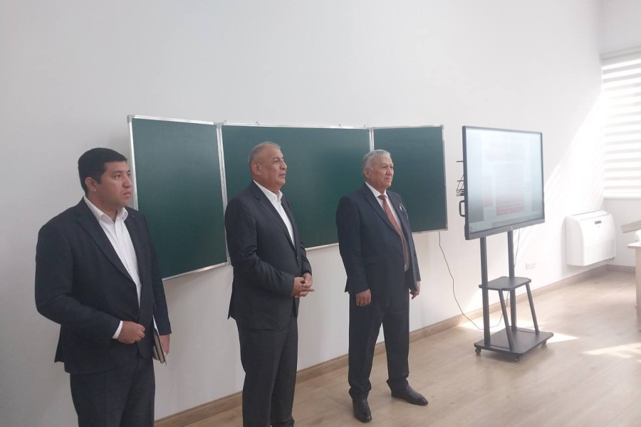 Akademiya rektori dars jarayonlarini kuzatdi